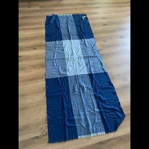 Neiman Marcus 80” plaid MERINO scarf HUGE